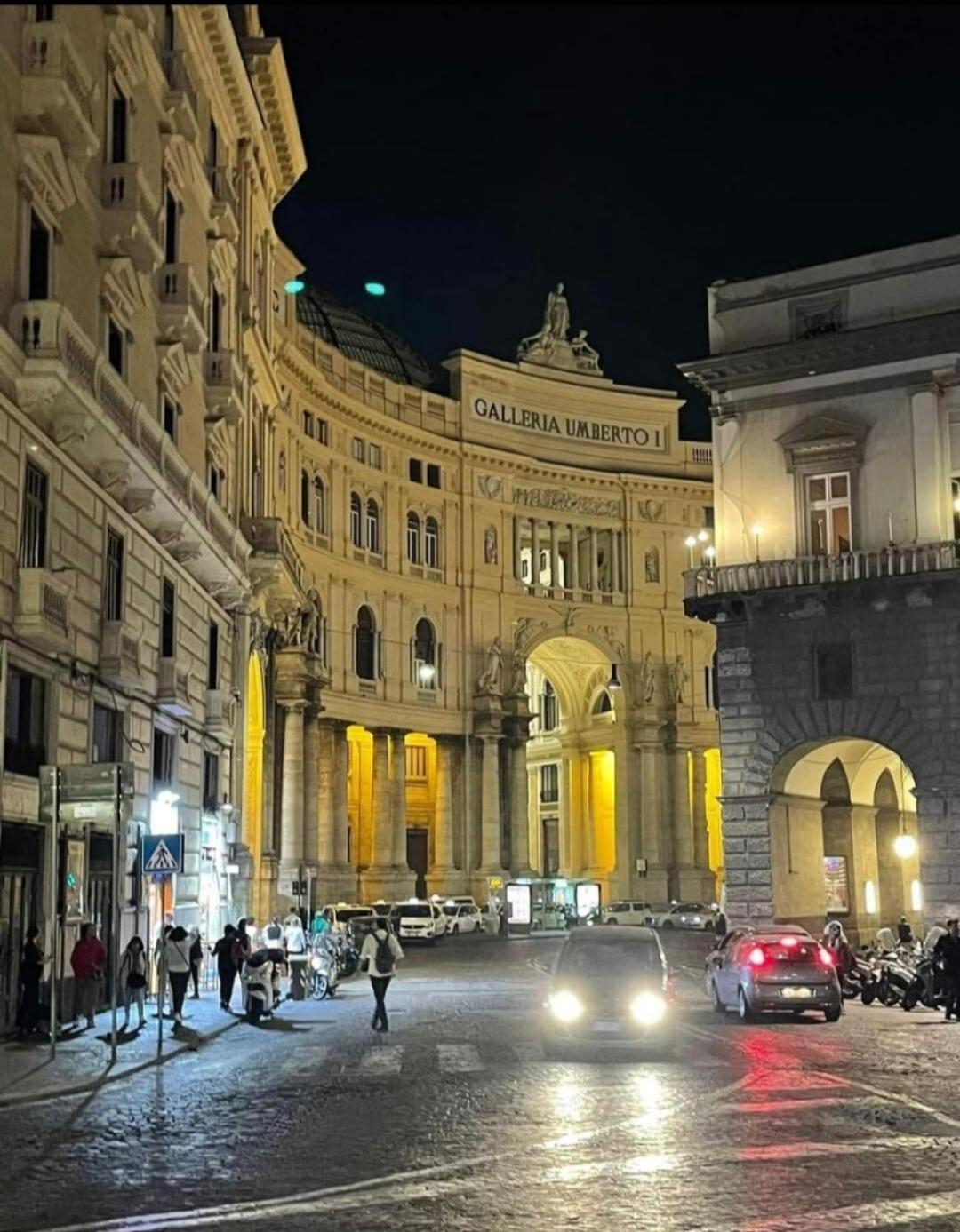 Nunzia'S House Napoli Lägenhet Exteriör bild