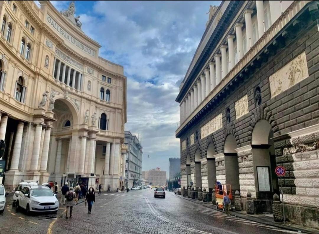 Nunzia'S House Napoli Lägenhet Exteriör bild